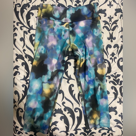 KOS USA multi color capri leggings- size M - Picture 5 of 9